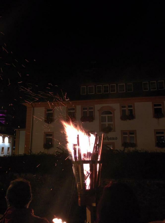 Gib Mir Funf! Ferienwohnung In سانت بلاسين المظهر الخارجي الصورة